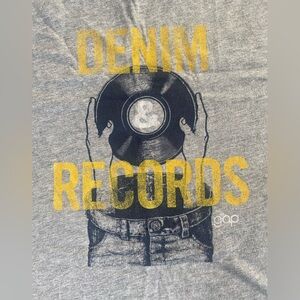 GAP Men’s tee ‘Denim Records’